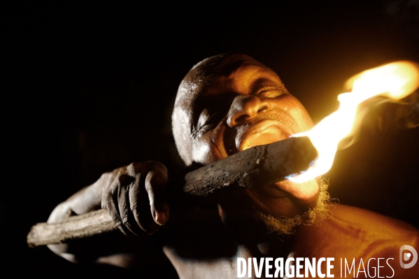 Made in TOGO : Danses sur le feu des KOTOKOLI