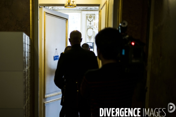 Manuel Valls reunit les ministres a Matignon.