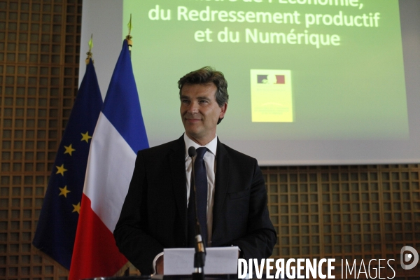 Arnaud MONTEBOURG, dernière conférence de Presse