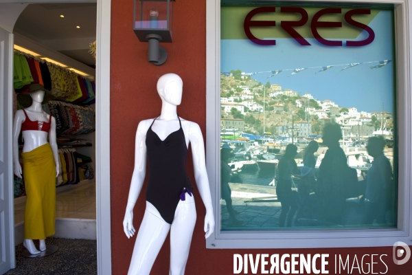 Grece. Ete 2014.Hydra.Gréce.Magasin de mode féminine,vendant des maillots de bains de la marque francaise Eres.,