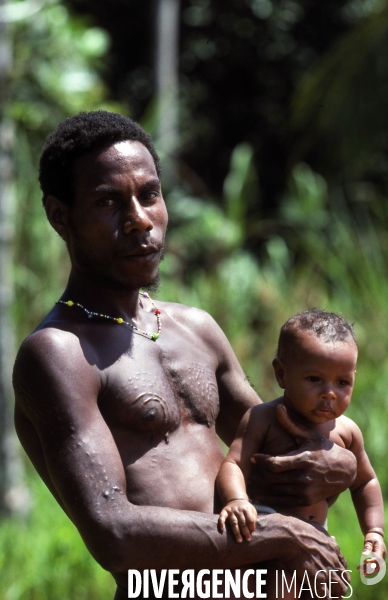 PAPOUASIE Nouvelle Guinée : Région du fleuve SEPIK