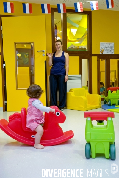 Des enfants a la creche des Louvresses a Gennevilliers