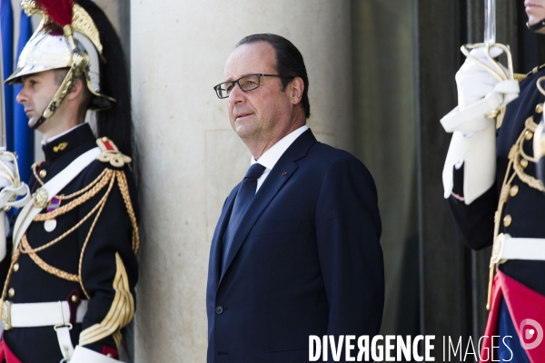 Reunion des chefs de gouvernement europeens a l Elysee.