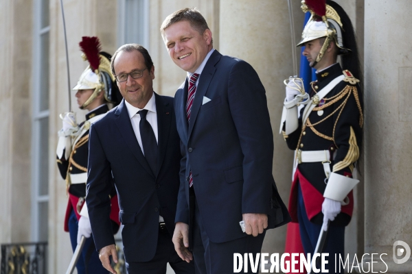 Reunion des chefs de gouvernement europeens a l Elysee.