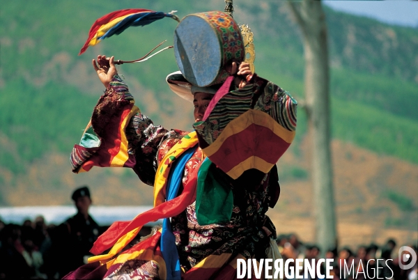 BHOUTAN : Danses monastiques du festival du TSECHU