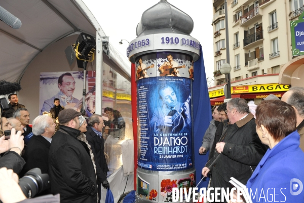 Inauguration de la place Django Reinhardt en hommage au guitariste de jazz manouche