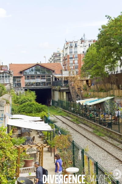 La gare d Ornano sur la petite ceinture transformee en un lieu de vie. Bienvenue a la Recyclerie !