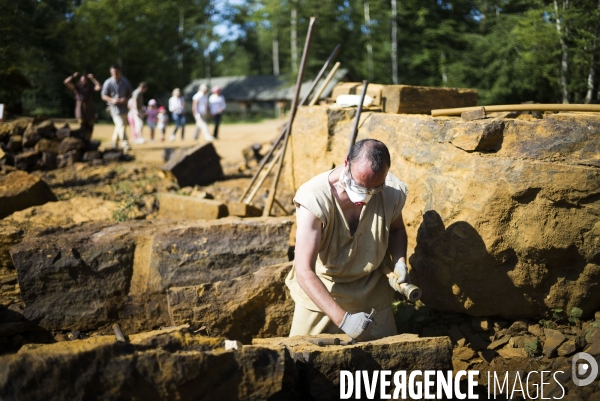 Chantier medieval de Guedelon par Albert FACELLY Photographie