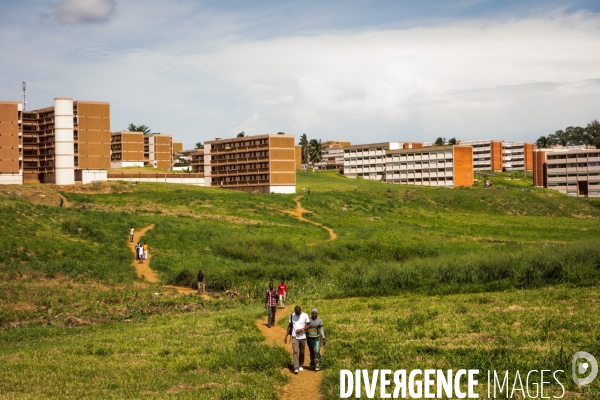 Campus universitaire d Abidjan, 5 ans après.