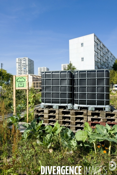 R Urban. Une ferme agro-ecologique participative a Colombes