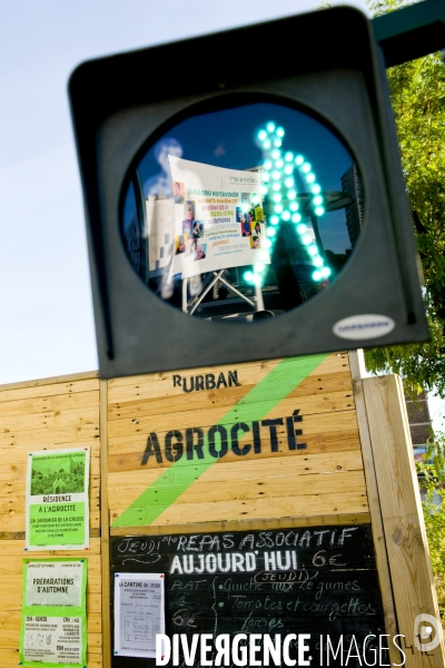 R Urban. Une ferme agro-ecologique participative a Colombes