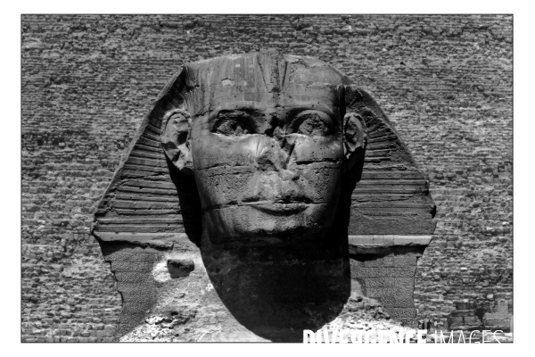 The Great pyramids and Sphinx of Egypt. La Grande Pyramide et le Sphinx d Egypte.