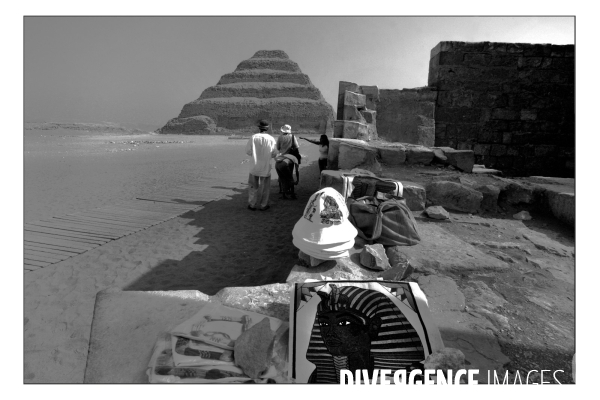 The Great pyramids and Sphinx of Egypt. La Grande Pyramide et le Sphinx d Egypte.