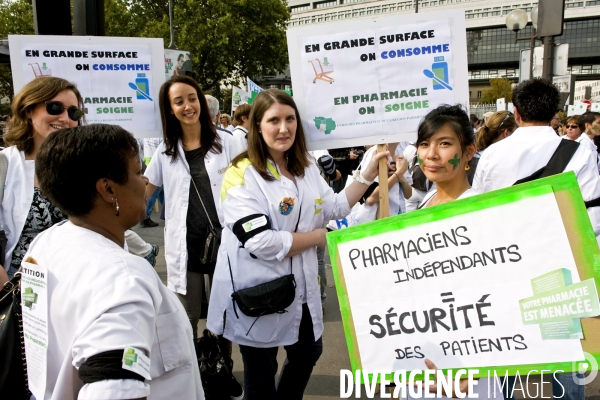 Manifestation des pharmaciens,dentistes,ophtalmologistes devant Bercy