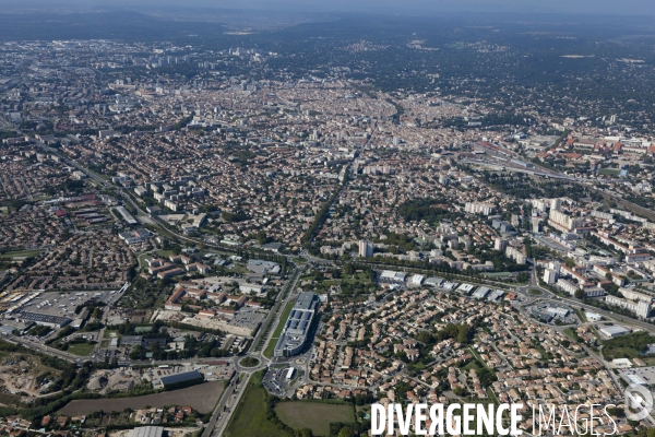 Vue aérienne de Nîmes