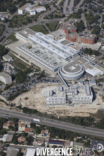 Vue aérienne de Nîmes