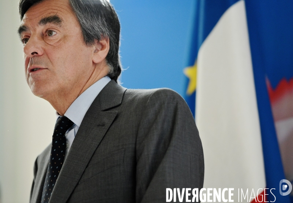 François Fillon présente à la presse ses propositions pour redresser les finances publiques et libérer la croissance
