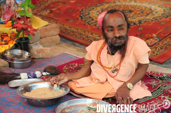 Kumbh Mela Hindu pilgrimage guru and sadhu 2013. Kumbh Mela hindou pèlerinage gourou et sadhu 2013,