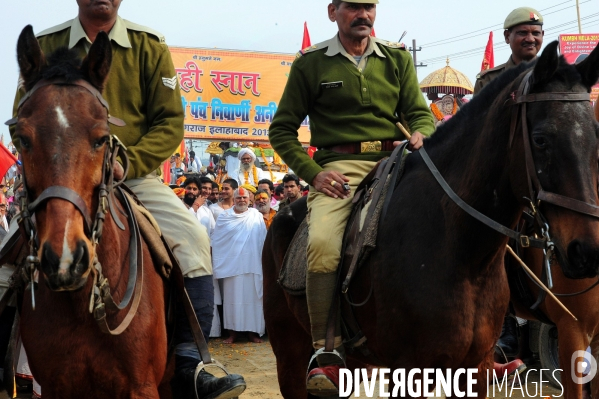 Kumbh Mela Hindu pilgrimage guru and sadhu 2013. Kumbh Mela hindou pèlerinage gourou et sadhu 2013,