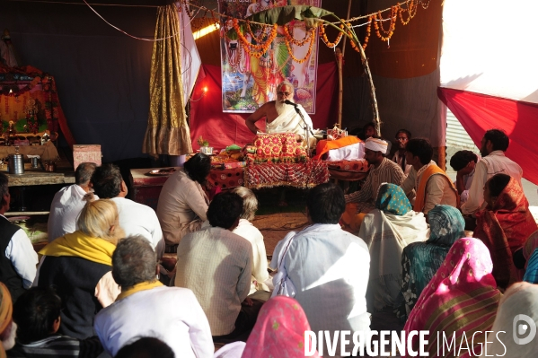 Kumbh Mela Hindu pilgrimage guru and sadhu 2013. Kumbh Mela hindou pèlerinage gourou et sadhu 2013,