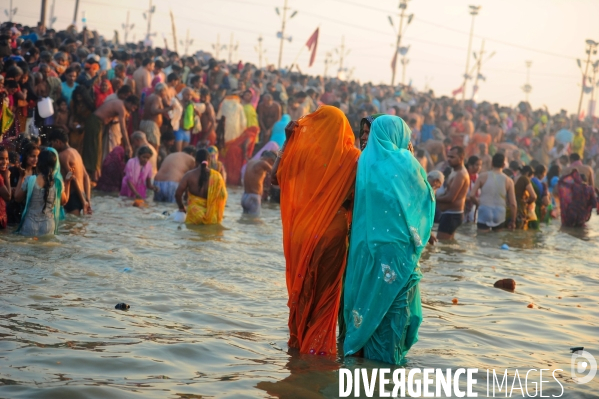 Kumbh Mela Hindu pilgrimage Ritual and worship 2013. Kumbh Mela hindou pèlerinage rituel et de culte 2013.