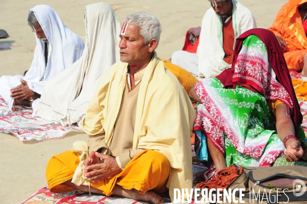 Kumbh Mela Hindu pilgrimage Ritual and worship 2013. Kumbh Mela hindou pèlerinage rituel et de culte 2013.