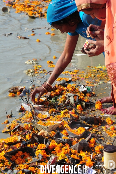 Kumbh Mela Hindu pilgrimage Ritual and worship 2013. Kumbh Mela hindou pèlerinage rituel et de culte 2013.