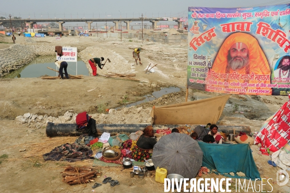 Kumbh Mela Hindu pilgrimage Ritual and worship 2013. Kumbh Mela hindou pèlerinage rituel et de culte 2013.