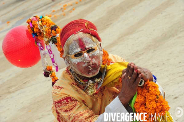 Kumbh Mela Hindu pilgrimage Ritual and worship 2013. Kumbh Mela hindou pèlerinage rituel et de culte 2013.