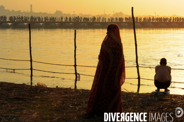 Kumbh Mela Hindu pilgrimage Ritual and worship 2013. Kumbh Mela hindou pèlerinage rituel et de culte 2013.