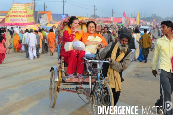 Kumbh Mela Hindu pilgrimage Ritual and worship 2013. Kumbh Mela hindou pèlerinage rituel et de culte 2013.