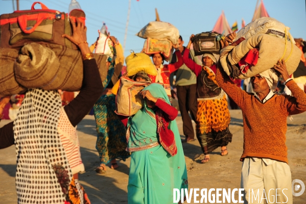 Kumbh Mela Hindu pilgrimage Ritual and worship 2013. Kumbh Mela hindou pèlerinage rituel et de culte 2013.