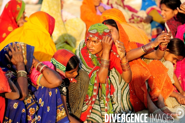 Kumbh Mela Hindu pilgrimage Ritual and worship 2013. Kumbh Mela hindou pèlerinage rituel et de culte 2013.