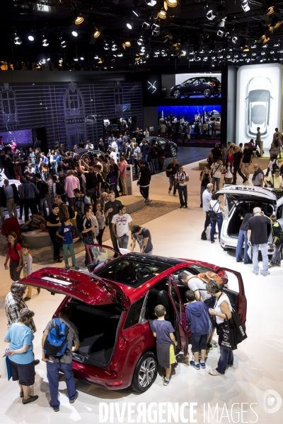 Mondial de l Automobile 2014: ouverture au public.