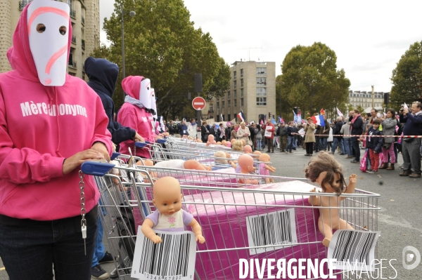 Manif pour tous. Event for all.