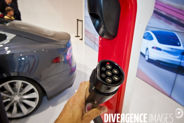 Mondial de l Auto 2014, véhicules électriques, hybrides et nouvelles technologies