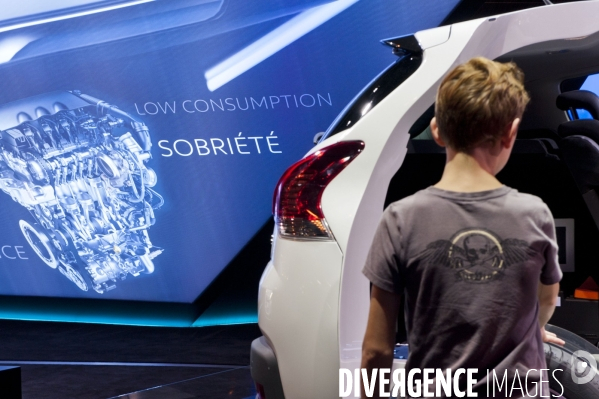 Mondial de l Auto 2014, véhicules électriques, hybrides et nouvelles technologies