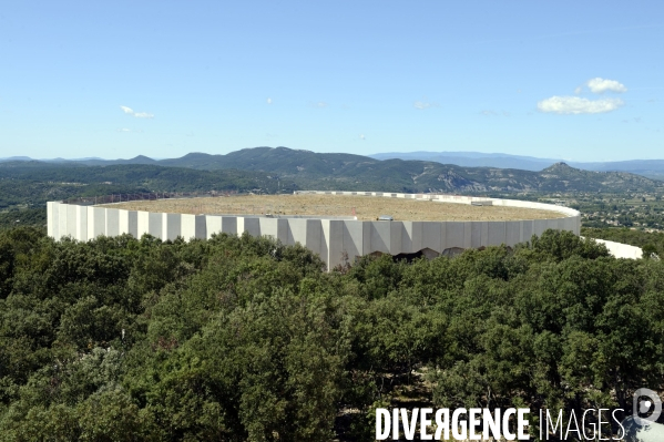 Chantier Caverne du Pont d Arc, reproduction de la grotte Chauvet