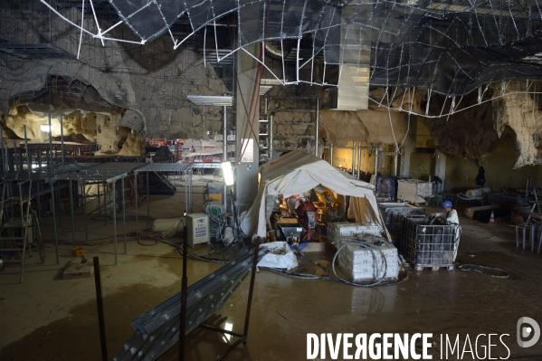 Chantier Caverne du Pont d Arc, reproduction de la grotte Chauvet