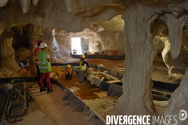 Chantier Caverne du Pont d Arc, reproduction de la grotte Chauvet