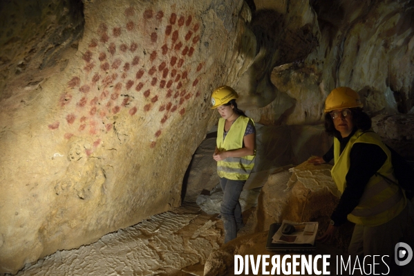 Chantier Caverne du Pont d Arc, reproduction de la grotte Chauvet