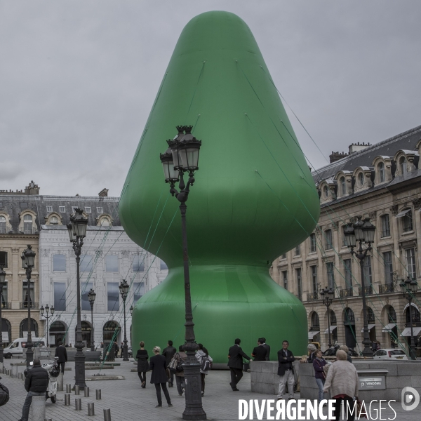 Sapin de Noel ou Sex-toy de Paul Mc Carthy