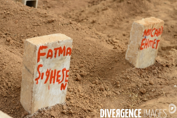 Funeral of Syrian Kurdish fighters of Kobani,  Les funérailles de combattants kurdes syriens de Kobani,