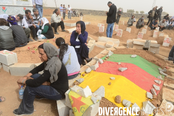 Funeral of Syrian Kurdish fighters of Kobani,  Les funérailles de combattants kurdes syriens de Kobani,