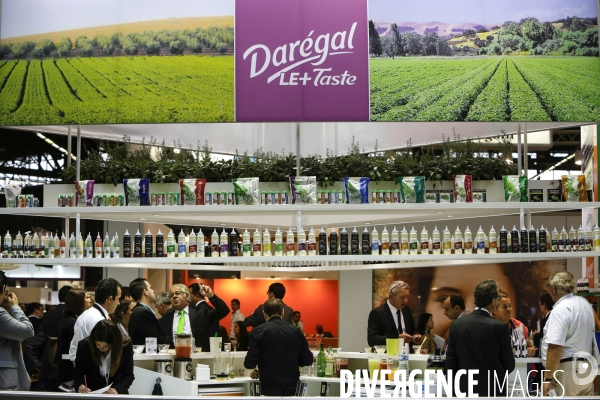 Le SIAL, salon de l Industrie Agroalimentaire, réunit 6 300 exposants de 105 pays à Villepinte pour le meilleur et pour le pire.