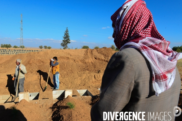 Funeral of Kurdish fighters, killed in the fighting with the Islamic State in Kobani. Funérailles de combattants kurdes, tués dans les combats avec l ¢tat islamique en Kobané.