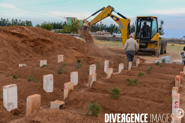 Funeral of Kurdish fighters, killed in the fighting with the Islamic State in Kobani. Funérailles de combattants kurdes, tués dans les combats avec l ¢tat islamique en Kobané.