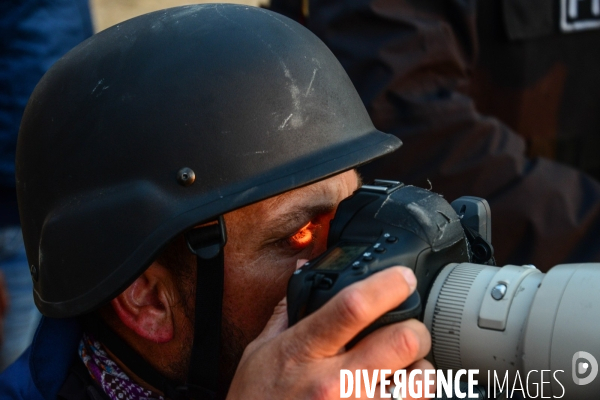 Members of the media the foreign and local press covering Battle for Kobani, Les membres des médias de la presse étrangère et locale couvrant bataille pour Kobani,