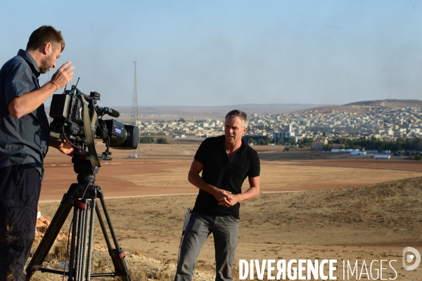 Members of the media the foreign and local press covering Battle for Kobani, Les membres des médias de la presse étrangère et locale couvrant bataille pour Kobani,