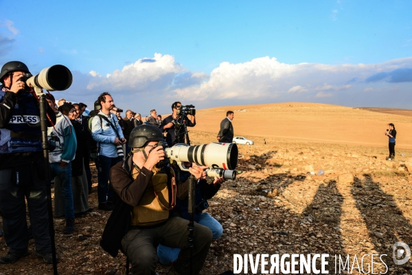 Members of the media the foreign and local press covering Battle for Kobani, Les membres des médias de la presse étrangère et locale couvrant bataille pour Kobani,